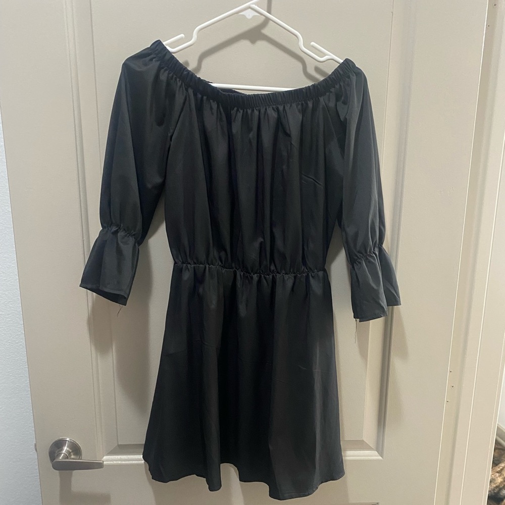 Off the shoulders mini never worn